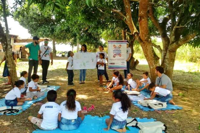 Leia mais sobre o artigo Estudantes da rede municipal participam de atividades extraclasse em alusão ao Dia da Árvore