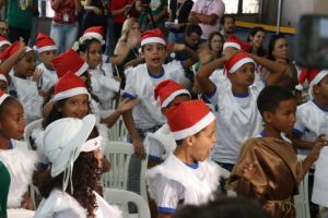 Leia mais sobre o artigo Estudantes do Jaboatão participam do lançamento da campanha Papai Noel dos Correios