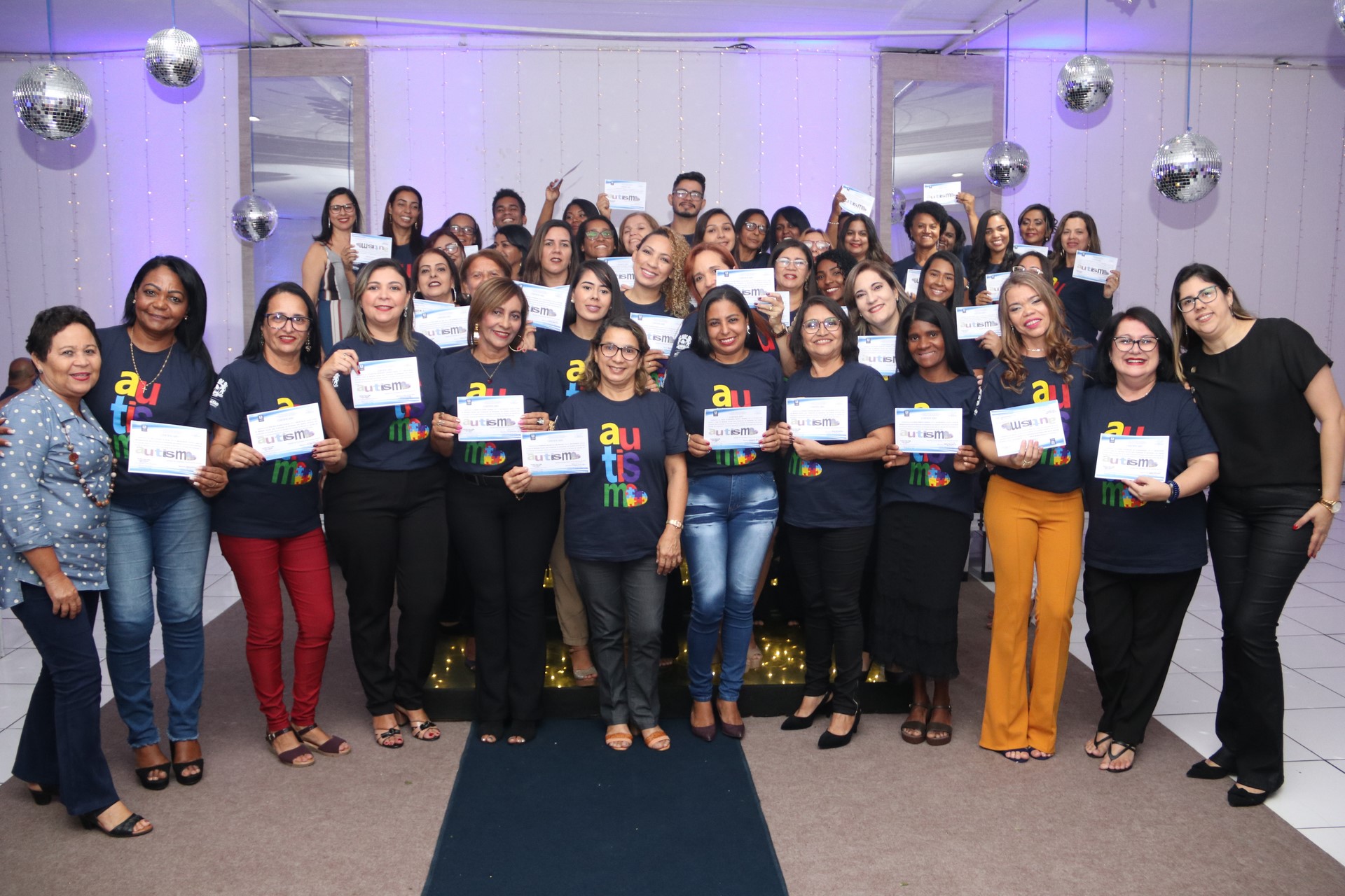 Leia mais sobre o artigo JABOATÃO REALIZA SOLENIDADE DE CONCLUSÃO DO PRIMEIRO CURSO DE MEDIAÇÃO ESCOLAR