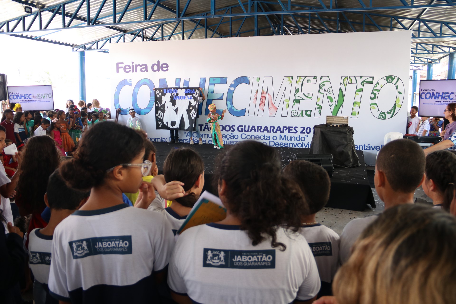 Leia mais sobre o artigo ESCOLAS DO JABOATÃO PARTICIPAM DA FEIRA DE CONHECIMENTO 2019