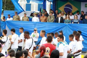 Leia mais sobre o artigo Desfile cívico-militar reúne mais de 15 mil pessoas em Jaboatão Centro