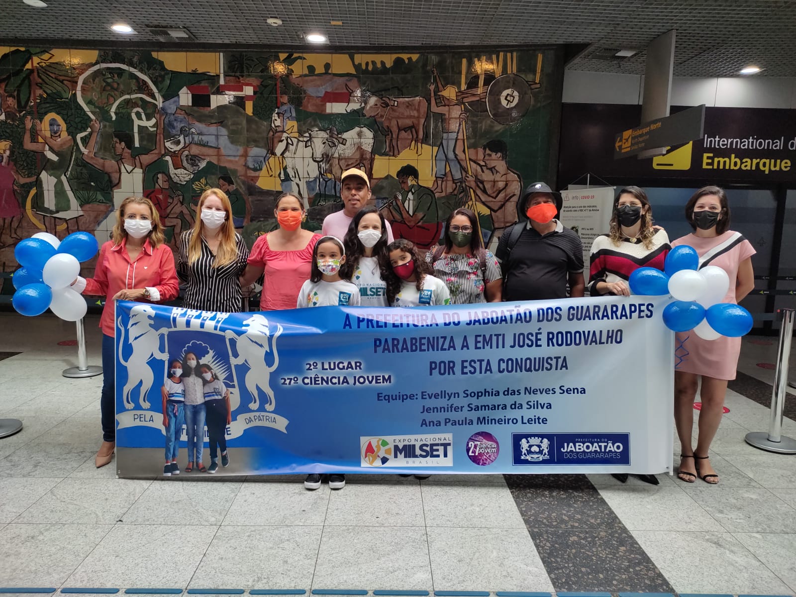 Leia mais sobre o artigo ESTUDANTES DO JABOATÃO PARTICIPAM DA EXPO MILSET BRASIL 2022