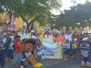 Leia mais sobre o artigo Caminhada encerra a 7ª edição da Semana do Bebê de Jaboatão em clima de alegria e interação
